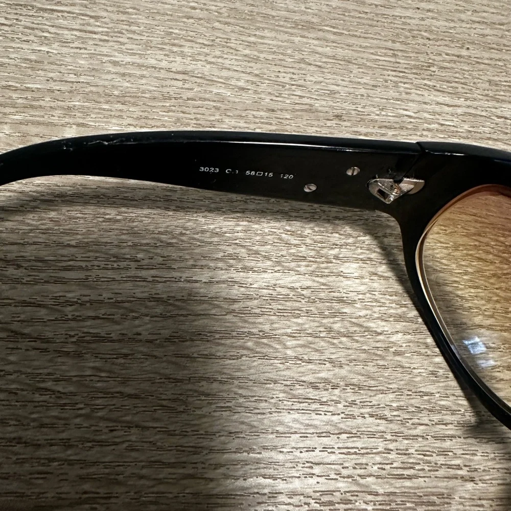 💯Authentic Gucci Black/Gold-tone  Sunglasses-Vintage but in great used condition - Picture 8 of 10